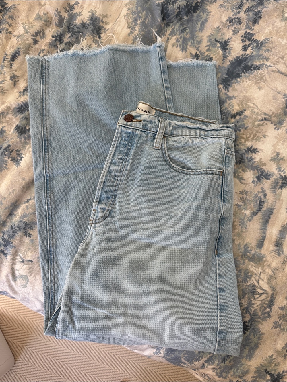 Frame Le Low Baggy Wide Leg Jean (Indigo Fizz)